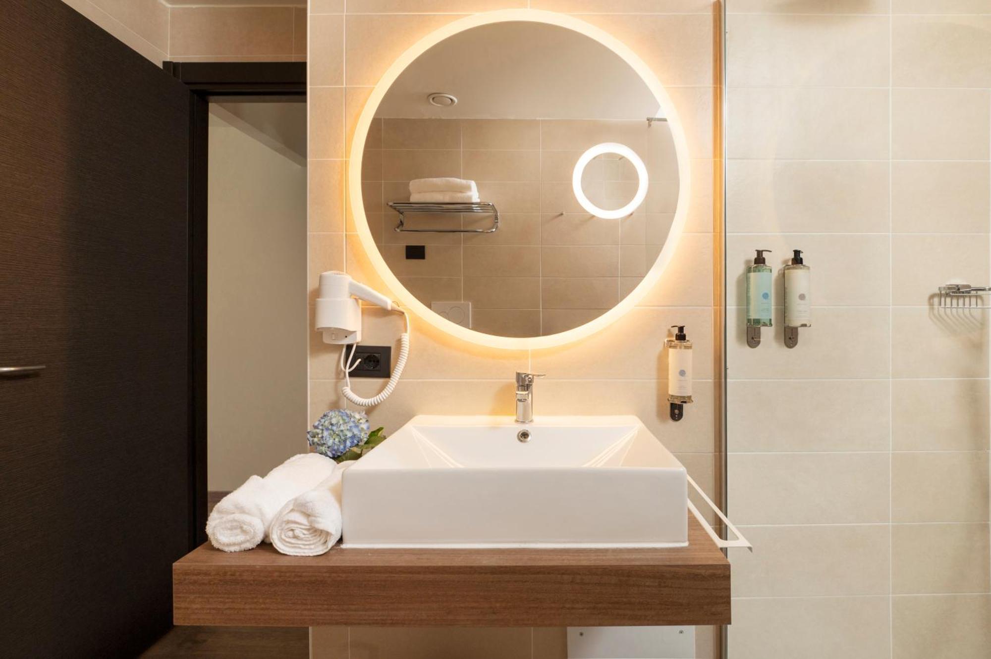 Hotel Plaza San Martino Siccomario Ngoại thất bức ảnh