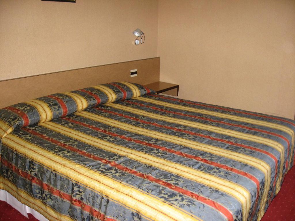 Hotel Plaza San Martino Siccomario Phòng bức ảnh